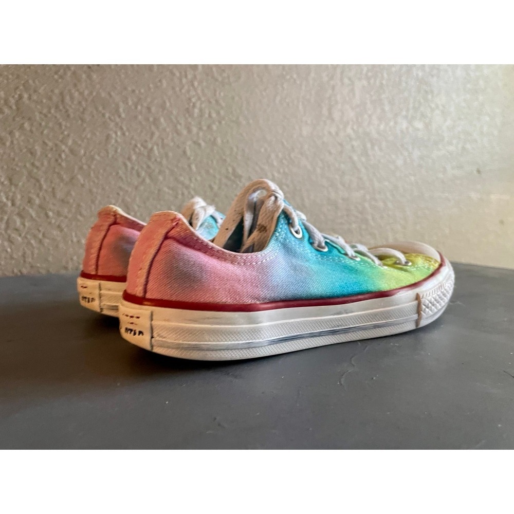 Youth Rainbow All Star Converse Size 1.5